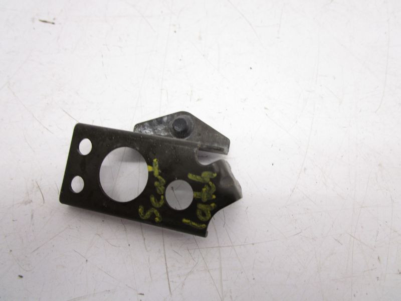 04 Kawasaki Ninja ZX6R 636 Seat Latch Bracket - cyclesrus.net